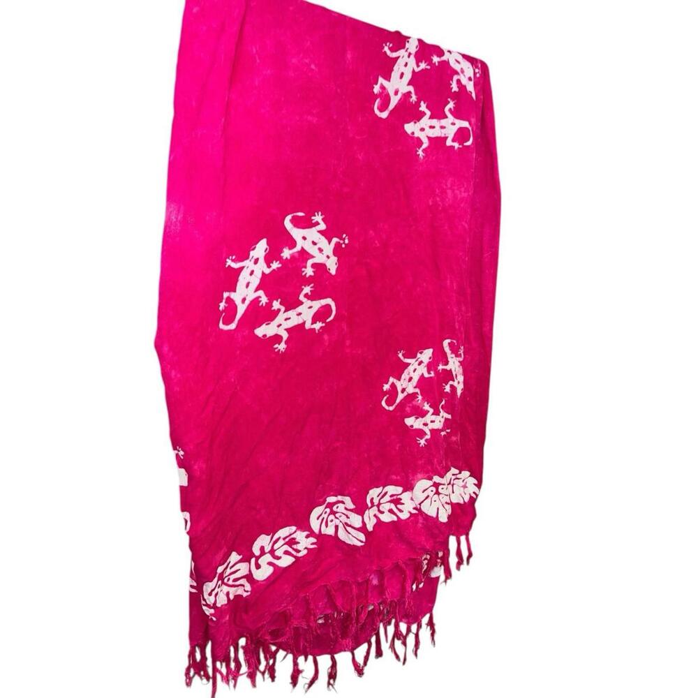 Lumba Pink Gecko Print Sarong Wrap 100% Rayon Handmade in Indonesia 64x46 Unisex